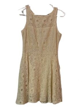 BB Dakota Renley Ivory Embroidered Lace Sleeveless Mini Size 2